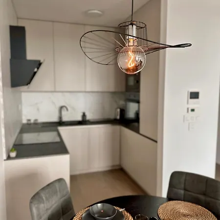 Apartament Danube River Front, Skyscraper